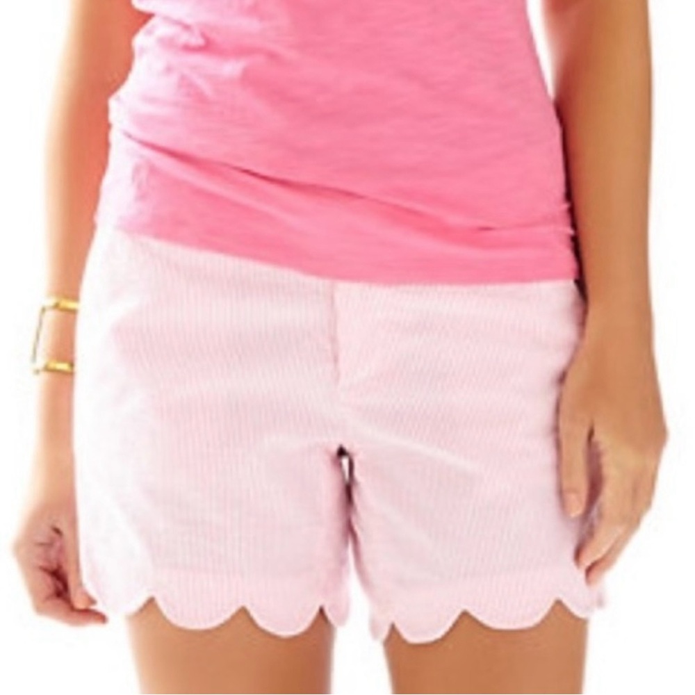 LOFT Outlet Pink Seersucker Scalloped Mid-Rise Shorts Size 2